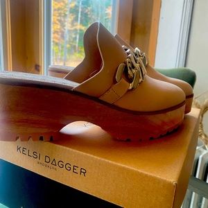 Beautiful Mules / wear with knee high socks and a denim skirt /